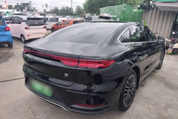 BYD Han 2023, 88900 км, за 15322 USD