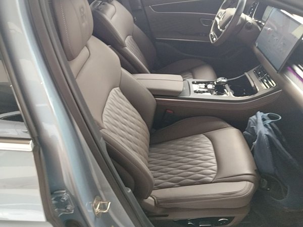 BYD Han 2023, 11800 км, за 18536 USD - фото 23