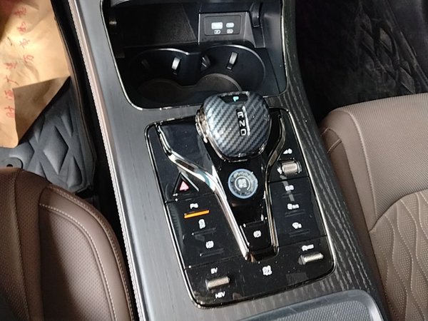 BYD Han 2023, 11800 км, за 18536 USD - фото 17