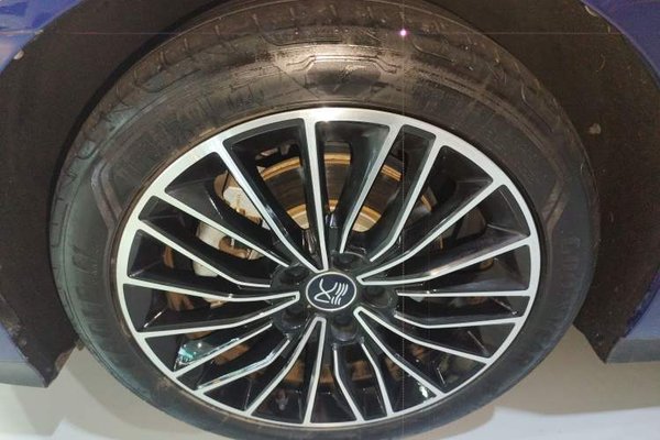 BYD Han 2023, 37600 км, за 15101 USD - фото 10
