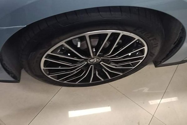 BYD Han 2023, 61100 км, за 15984 USD - фото 10
