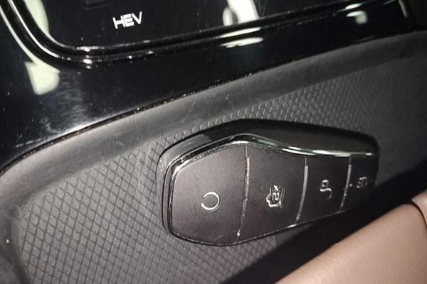 BYD Han 2023, 61100 км, за 15984 USD - фото 23
