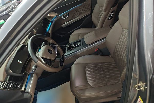BYD Han 2023, 64000 км, за 17117 USD