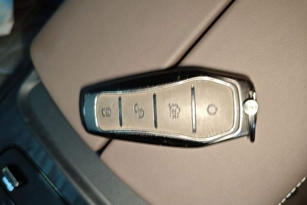 BYD Han 2023, 64000 км, за 17117 USD - фото 23