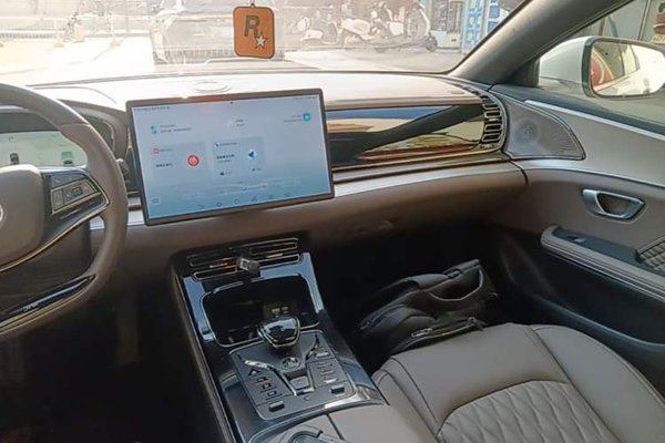 BYD Han 2023, 32400 км, за 17399 USD - фото 21