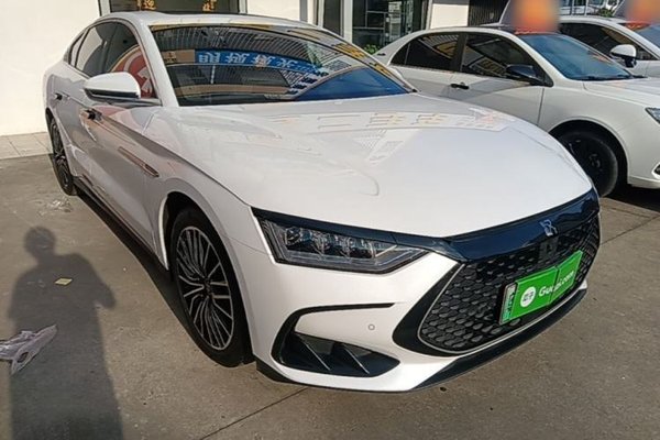 BYD Han 2023, 32400 км, за 17399 USD