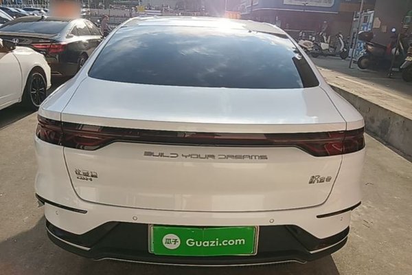 BYD Han 2023, 32400 км, за 17399 USD