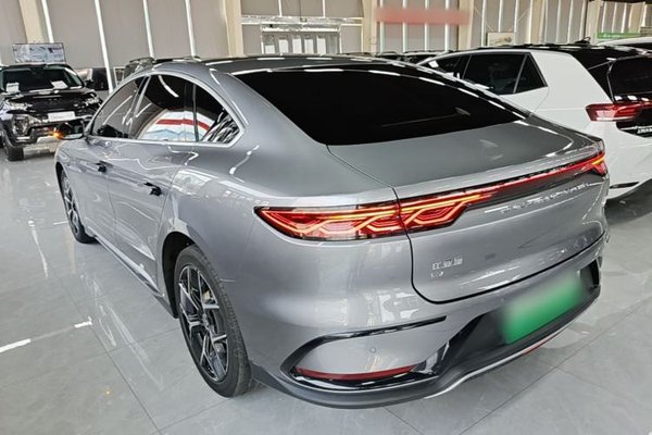 BYD Han 2024, 72000 км, за 19573 USD