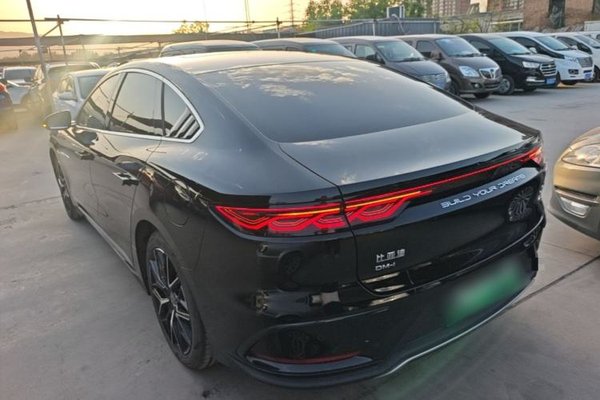 BYD Han 2024, 15500 км, за 18817 USD