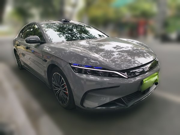 BYD Han 2025, 12800 км, за 23487 USD