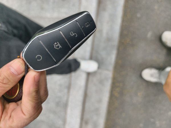 BYD Han 2025, 12800 км, за 23487 USD - фото 9