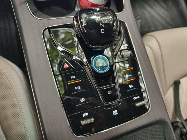 BYD Han 2025, 12800 км, за 23487 USD - фото 15