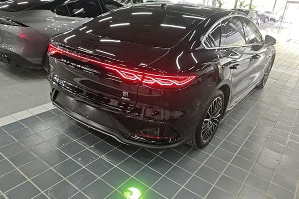 BYD Han 2025, 3400 км, за 23752 USD - фото 6