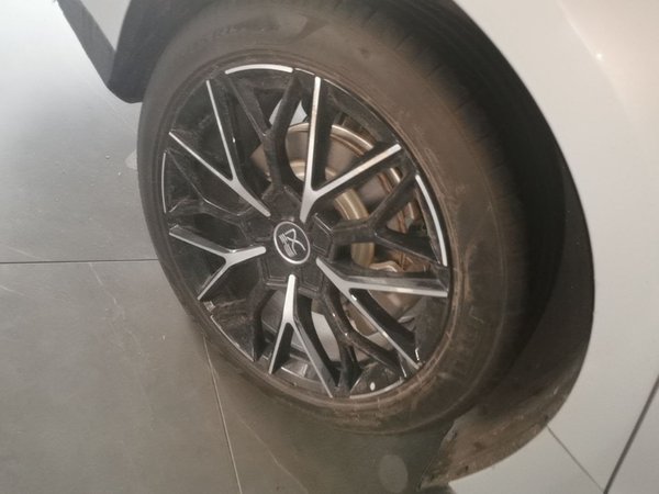 BYD Han 2025, 14800 км, за 20910 USD - фото 10