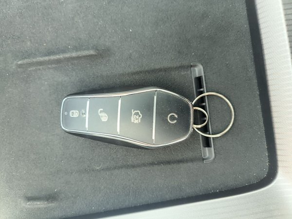 BYD Han L 2025, 1500 км, за 31933 USD - фото 12