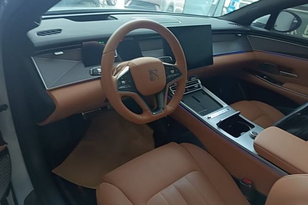 BYD Han L 2025, 3100 км, за 29801 USD - фото 13