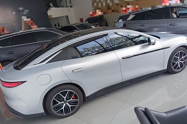 BYD Han L 2025, 3100 км, за 29801 USD - фото 6