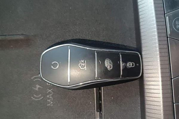 BYD Han L 2025, 3100 км, за 29801 USD - фото 12