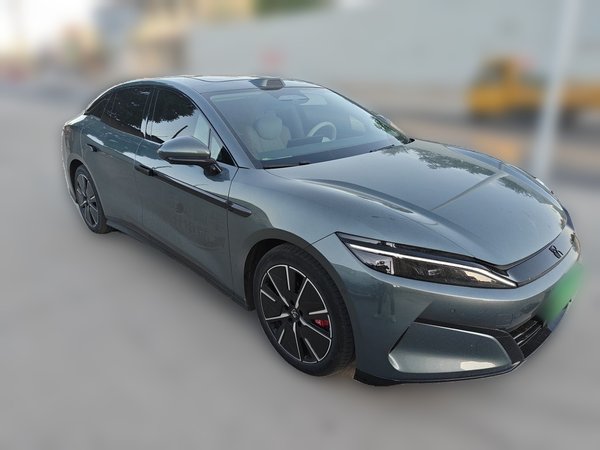 BYD Han L 2025, 31500 км, за 27235 USD
