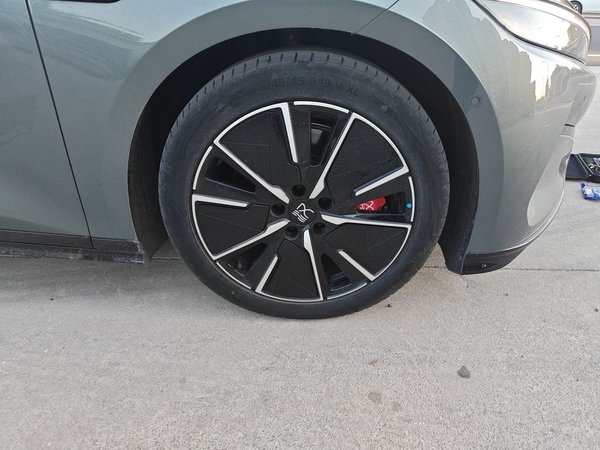 BYD Han L 2025, 31500 км, за 27235 USD - фото 8