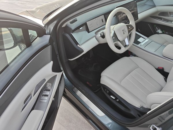 BYD Han L 2025, 31500 км, за 27235 USD - фото 17