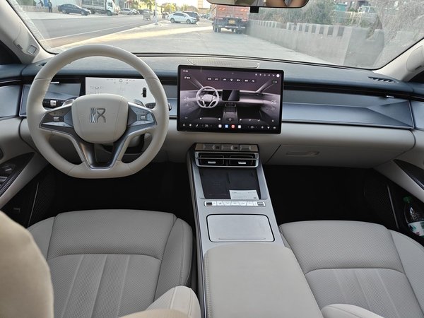 BYD Han L 2025, 31500 км, за 27235 USD - фото 10