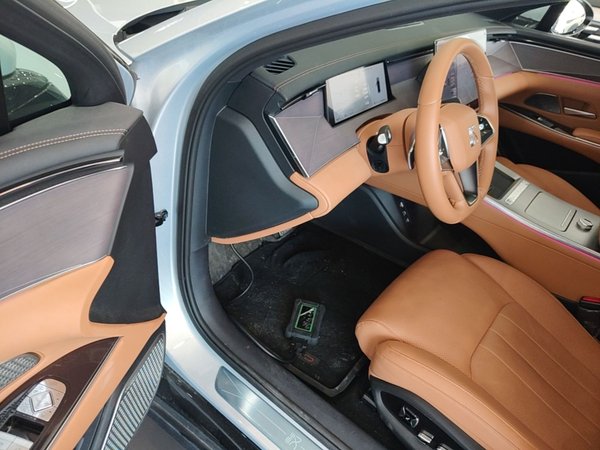 BYD Han L 2025, 3800 км, за 31512 USD - фото 19