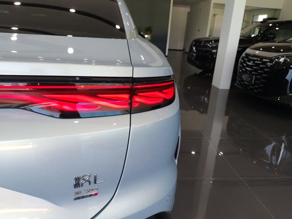 BYD Han L 2025, 3800 км, за 31512 USD - фото 7