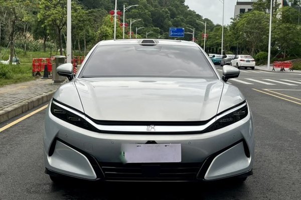 BYD Han L 2025, 44900 км, за 27753 USD - фото 12