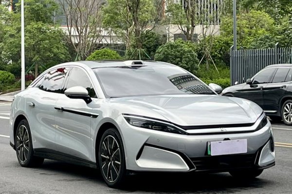 BYD Han L 2025, 44900 км, за 27753 USD - фото 13