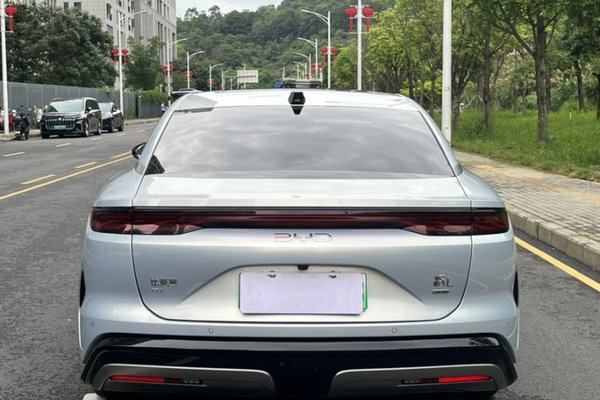 BYD Han L 2025, 44900 км, за 27753 USD - фото 14