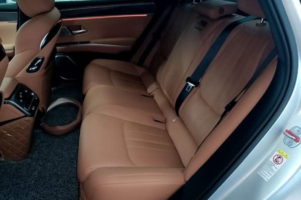 BYD Han L 2025, 44900 км, за 27753 USD - фото 27