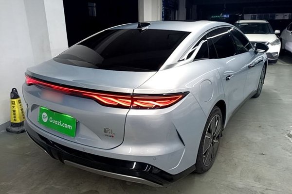 BYD Han L 2025, 44900 км, за 27753 USD - фото 6