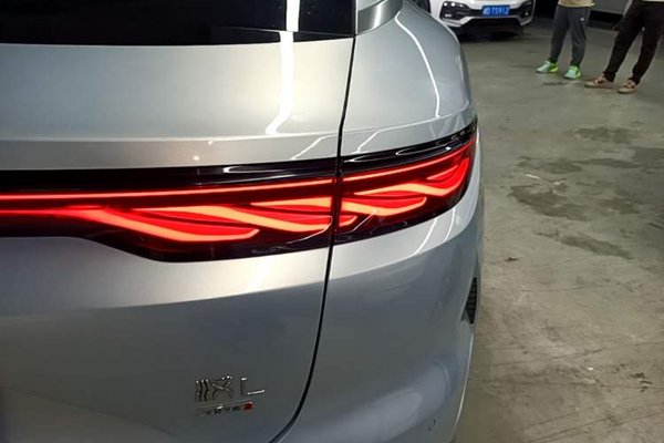 BYD Han L 2025, 44900 км, за 27753 USD - фото 9