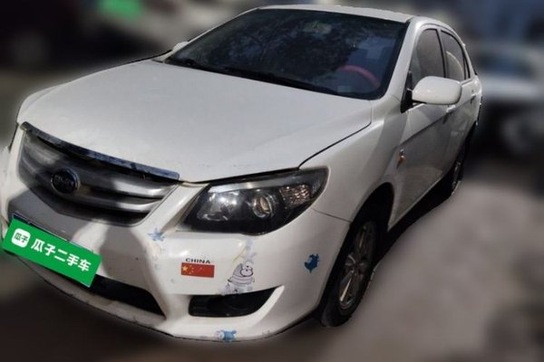 BYD L3 · 2012 год