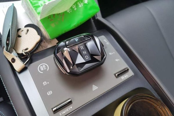 BYD Qin L 2024, 23400 км, за 11622 USD - фото 11