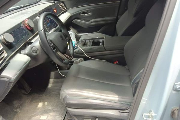 BYD Qin L 2024, 50800 км, за 12125 USD - фото 12