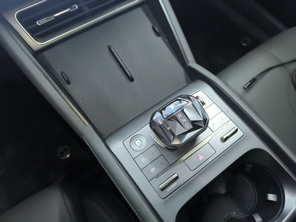 BYD Qin L 2024, 22000 км, за 13190 USD - фото 17