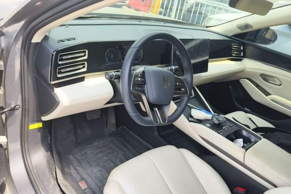 BYD Qin L 2024, 28300 км, за 11133 USD - фото 18