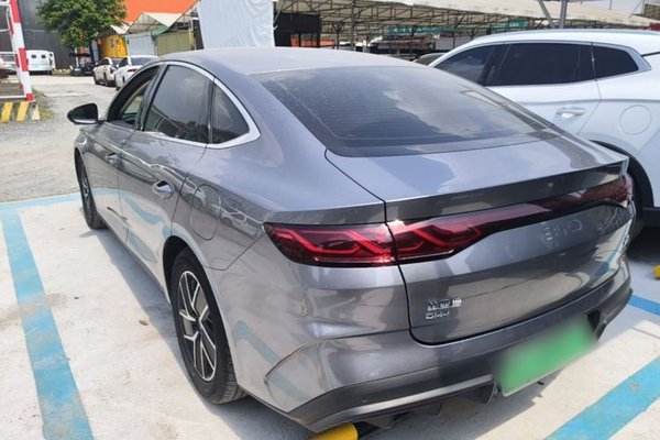 BYD Qin L 2024, 28300 км, за 11133 USD