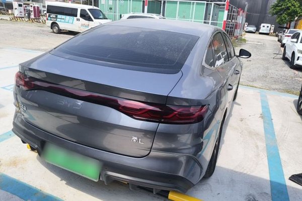 BYD Qin L 2024, 28300 км, за 11133 USD - фото 6