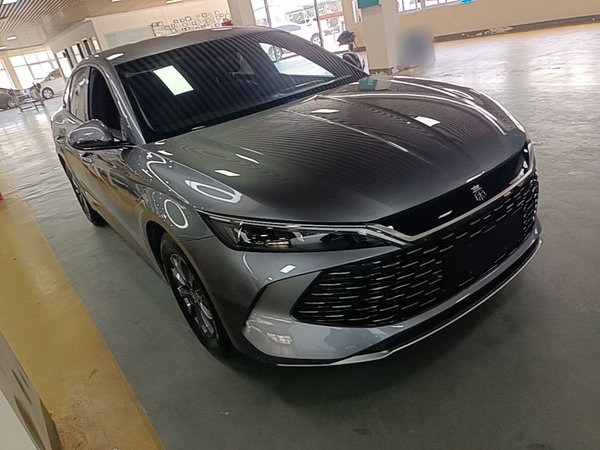 BYD Qin L 2024, 6400 км, за 10471 USD