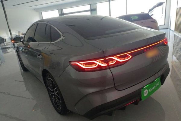 BYD Qin L 2024, 9700 км, за 14513 USD
