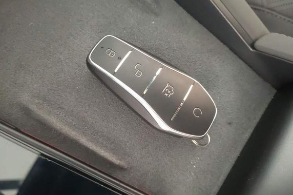 BYD Qin L 2024, 9700 км, за 14513 USD - фото 23