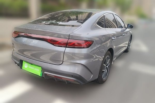 BYD Qin L 2024, 33500 км, за 11085 USD
