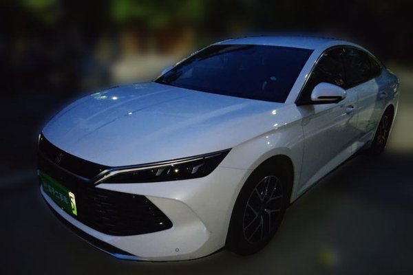BYD Qin L · 2024 год