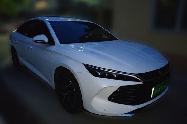BYD Qin L 2024, 114300 км, за 9990 USD