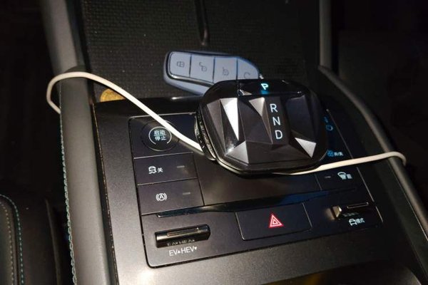 BYD Qin L 2024, 114300 км, за 9990 USD - фото 15