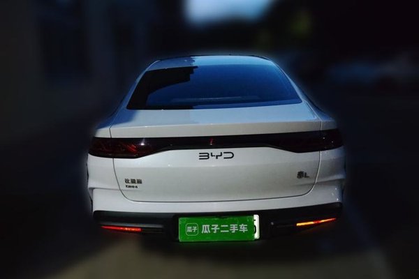 BYD Qin L 2024, 114300 км, за 9990 USD