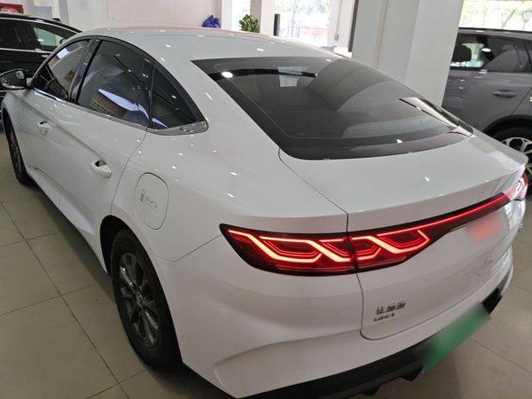 BYD Qin L 2024, 19600 км, за 11729 USD